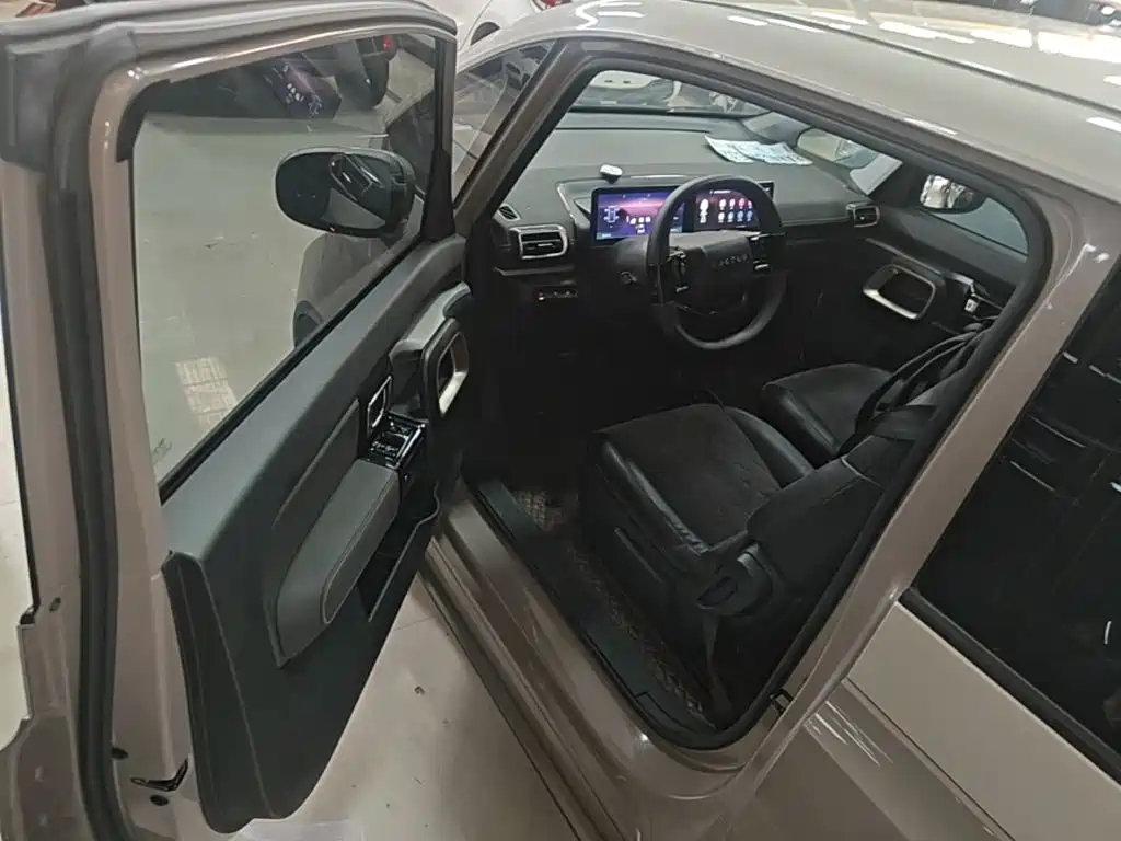 Baojun Kiwi EV 2022 — фото 16