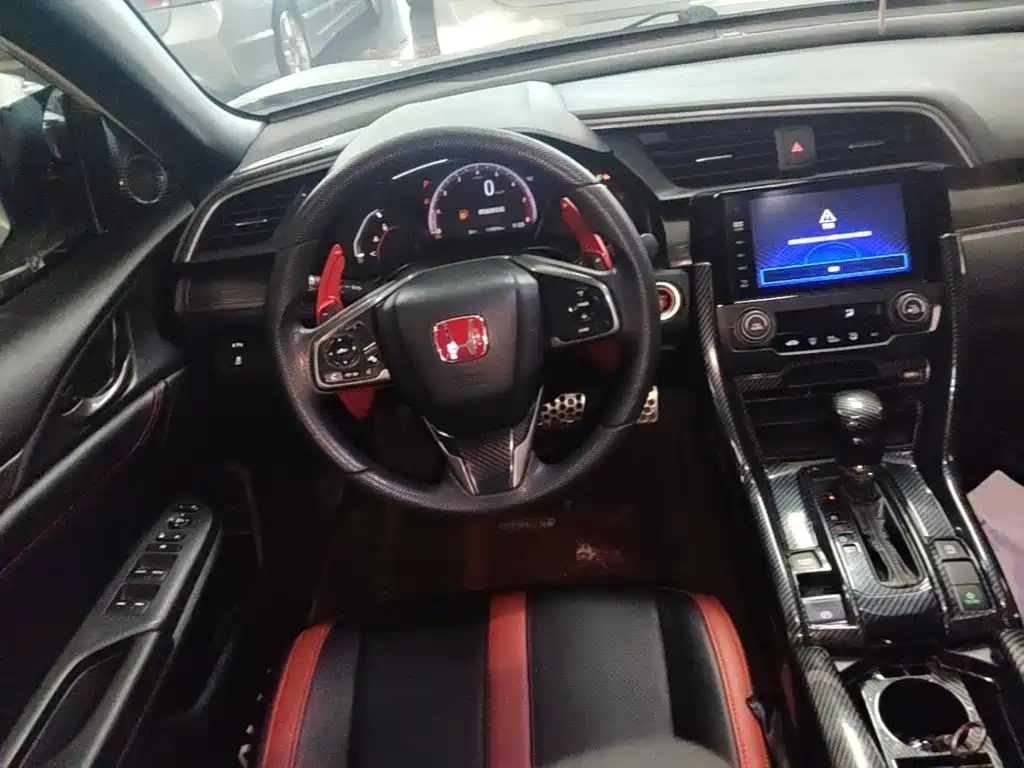 Honda Civic 2020 — фото 11