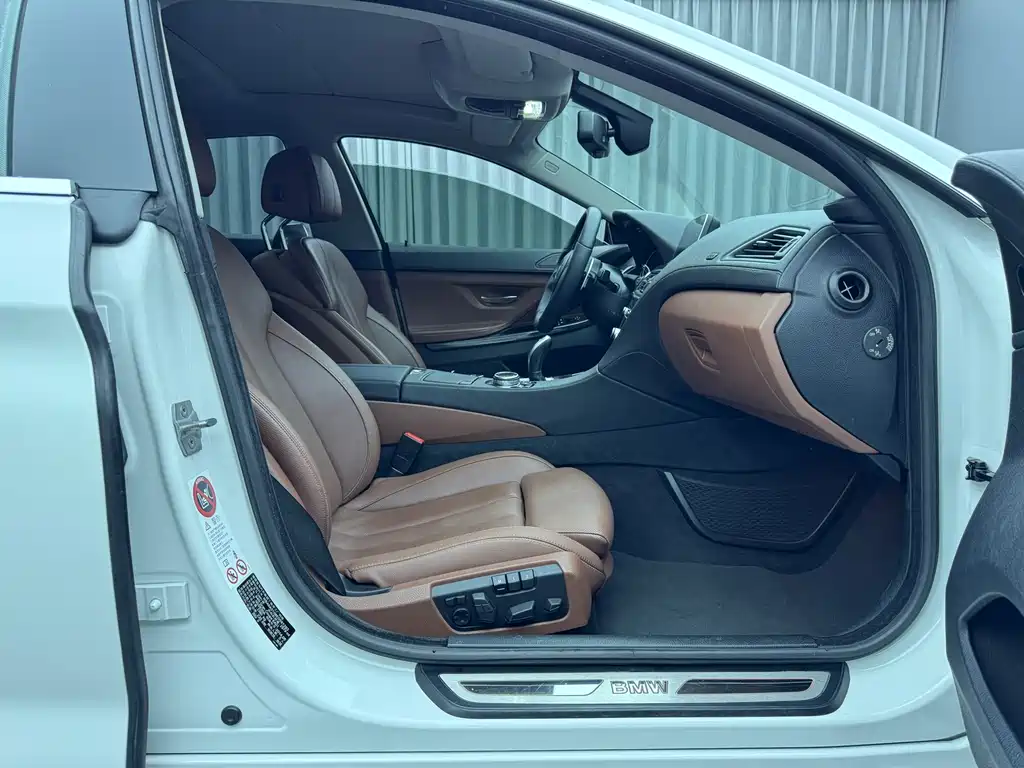 BMW 6 Series 2016 — фото 17