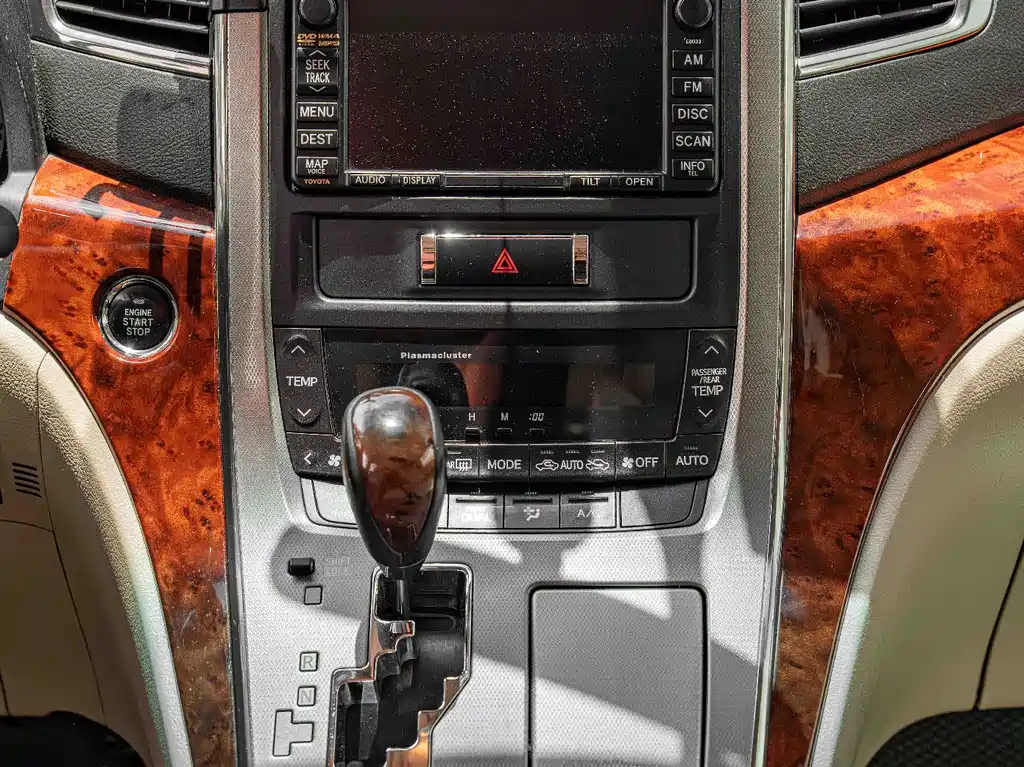 Toyota Alphard 2011 — фото 15