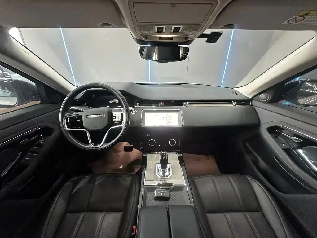 Land Rover Evoque 2023 — фото 9