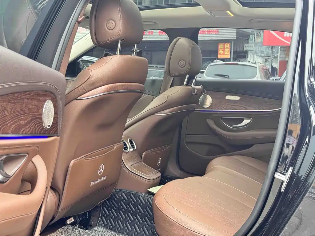 Mercedes-Benz E-Class 2024