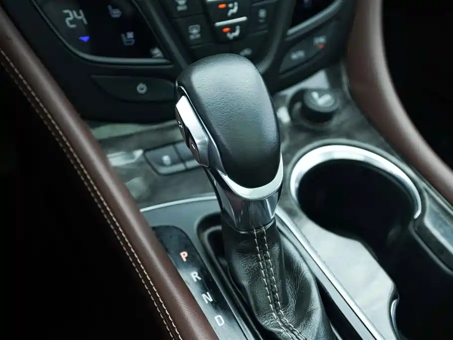 Buick Envision Plus 2015 — фото 2