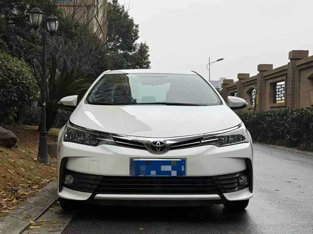 Toyota Corolla 2019 — фото 2