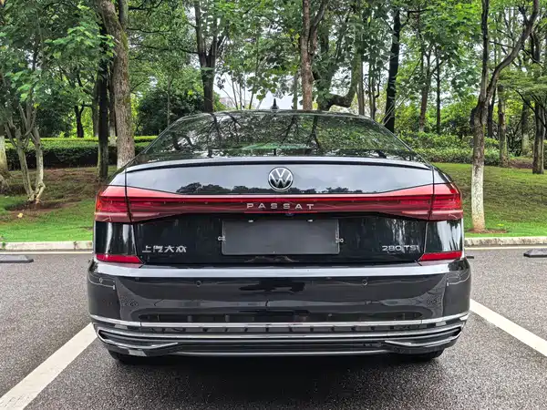 Volkswagen Passat 2023