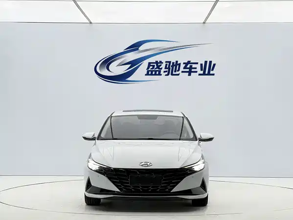 Hyundai Elantra 2023