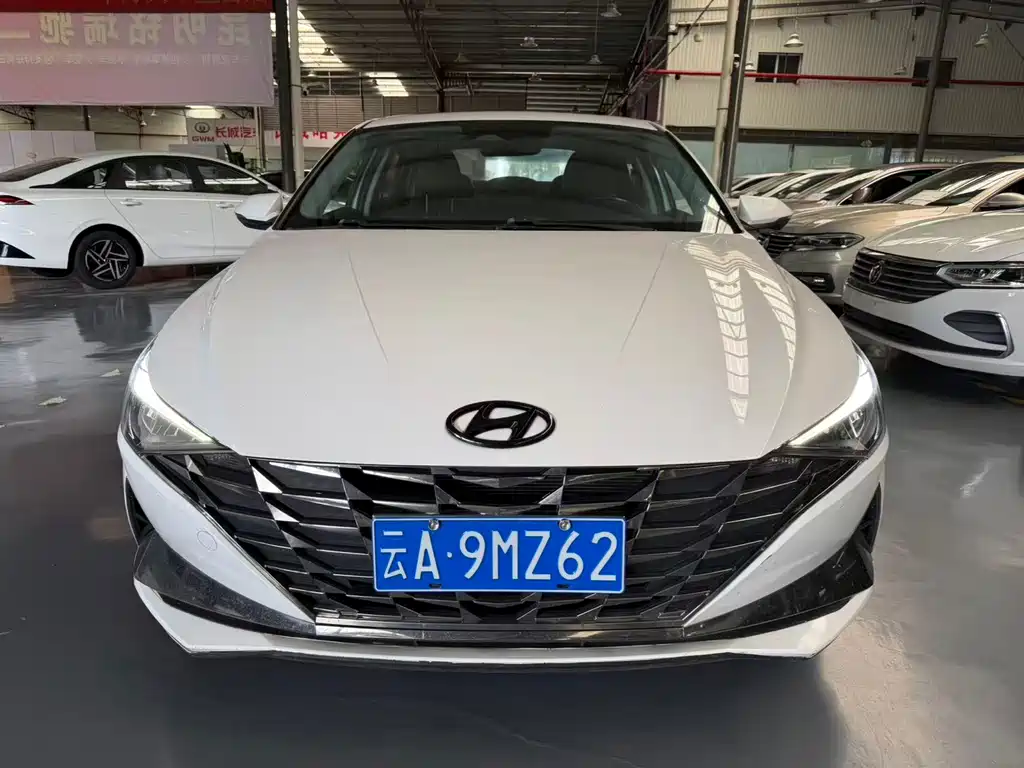 Hyundai Elantra 2021
