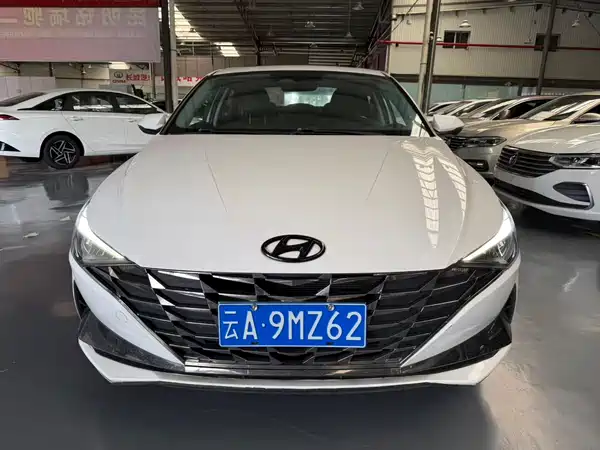 Hyundai Elantra 2021
