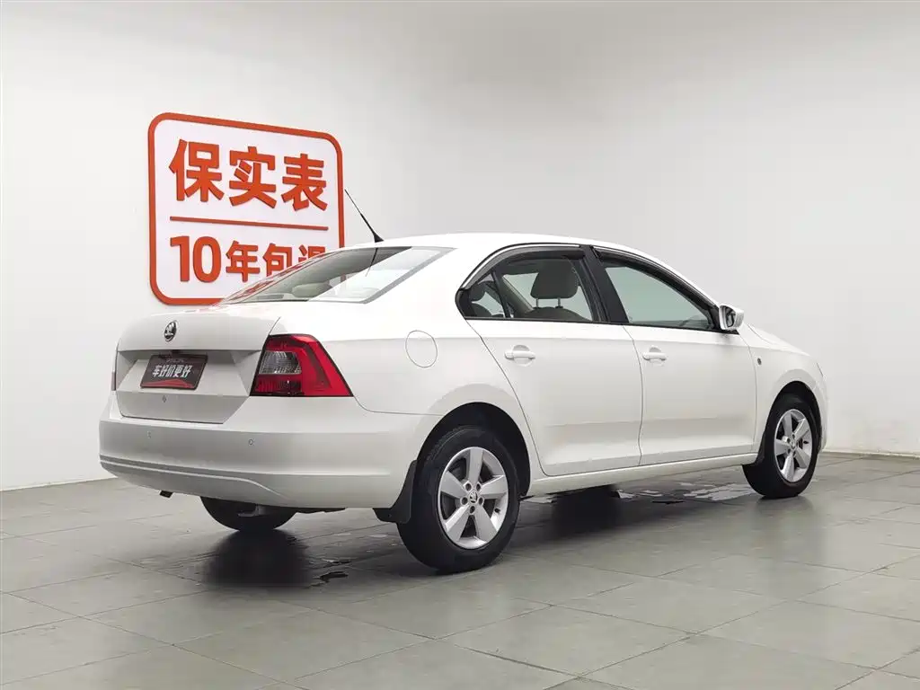 Skoda Rapid 2014 — фото 2