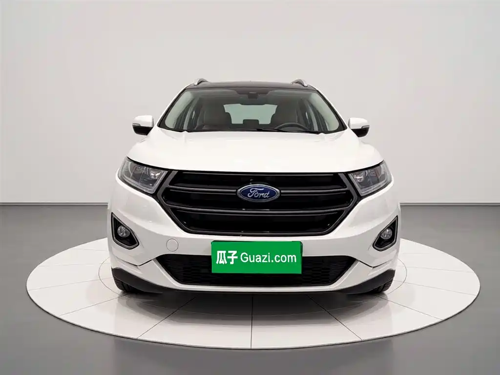 Ford Edge 2017 — фото 24