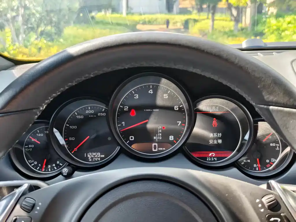 Porsche Cayenne 2014 — фото 14