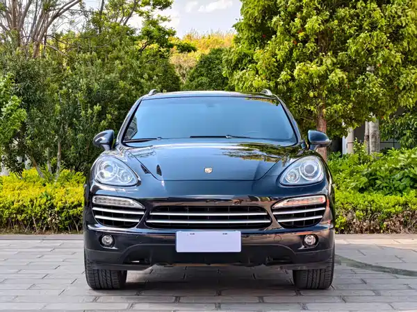 Porsche Cayenne 2011