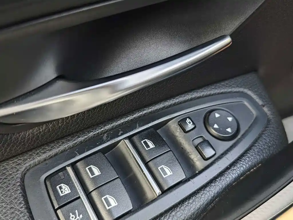 BMW 3 Series GT 2017 — фото 11