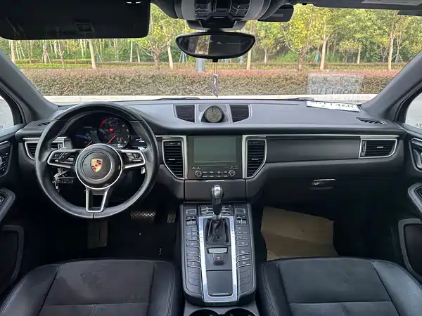 Porsche Macan 2017