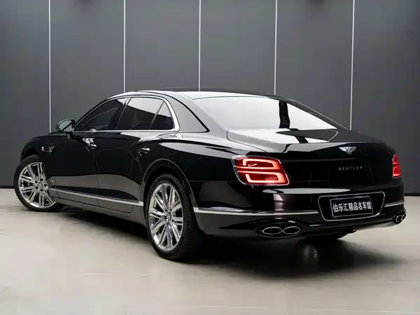 Bentley Flying Spur 2022