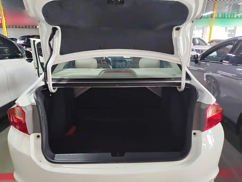 Honda City 2017 — фото 19