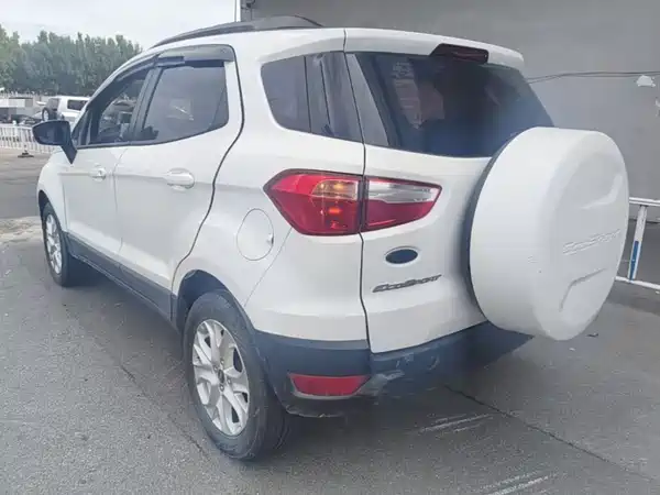 Ford EcoSport 2015