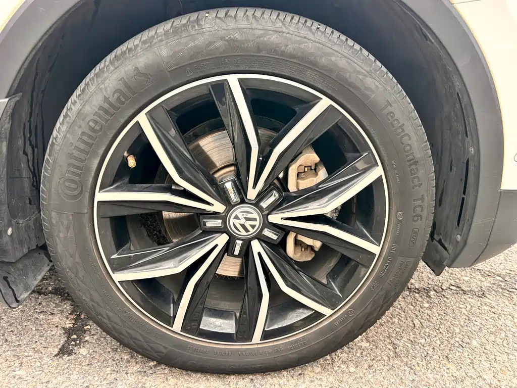 Volkswagen Tiguan L 2021 — фото 13