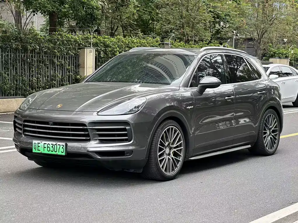 Porsche Cayenne Hybrid 2019