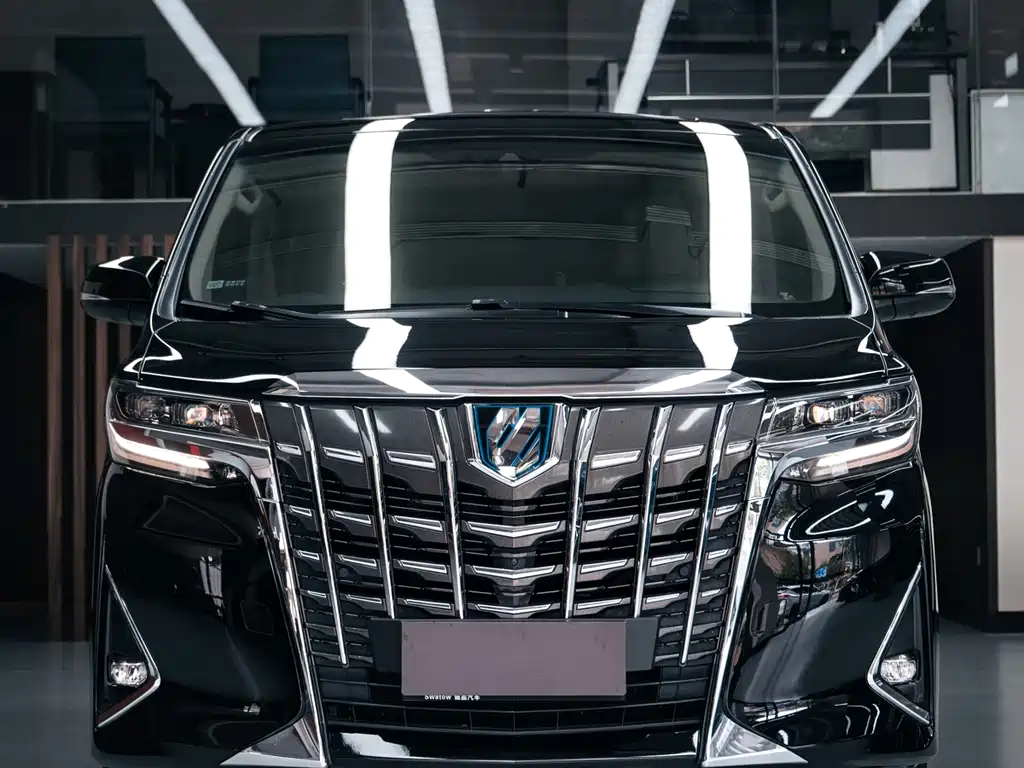 Toyota Alphard 2020 — фото 2