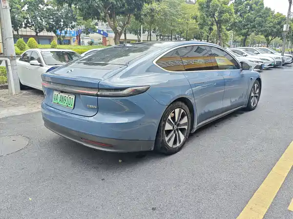 NIO ET7 2023