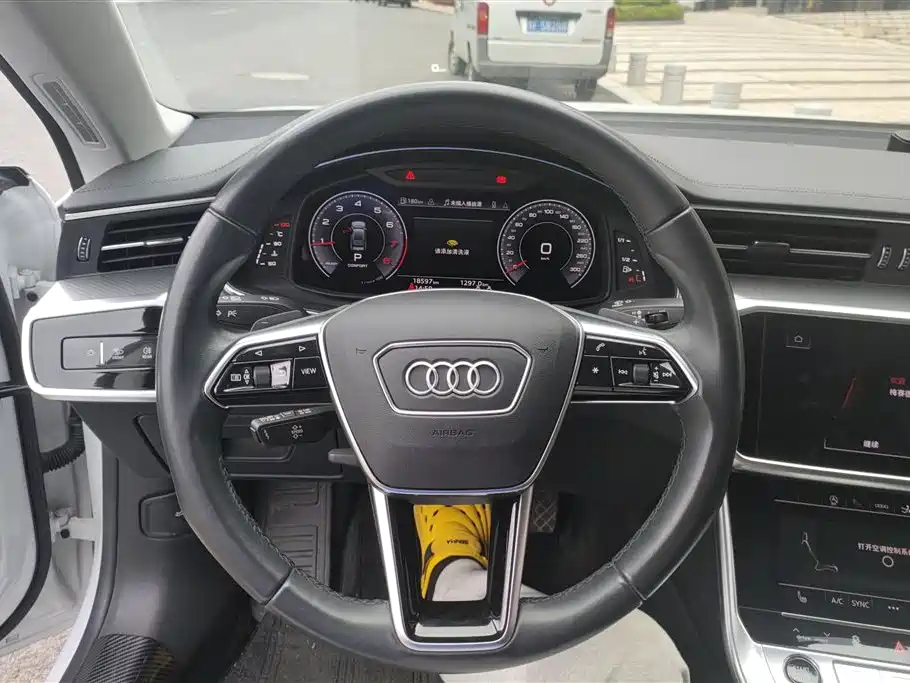 Audi A7 2023 — фото 15