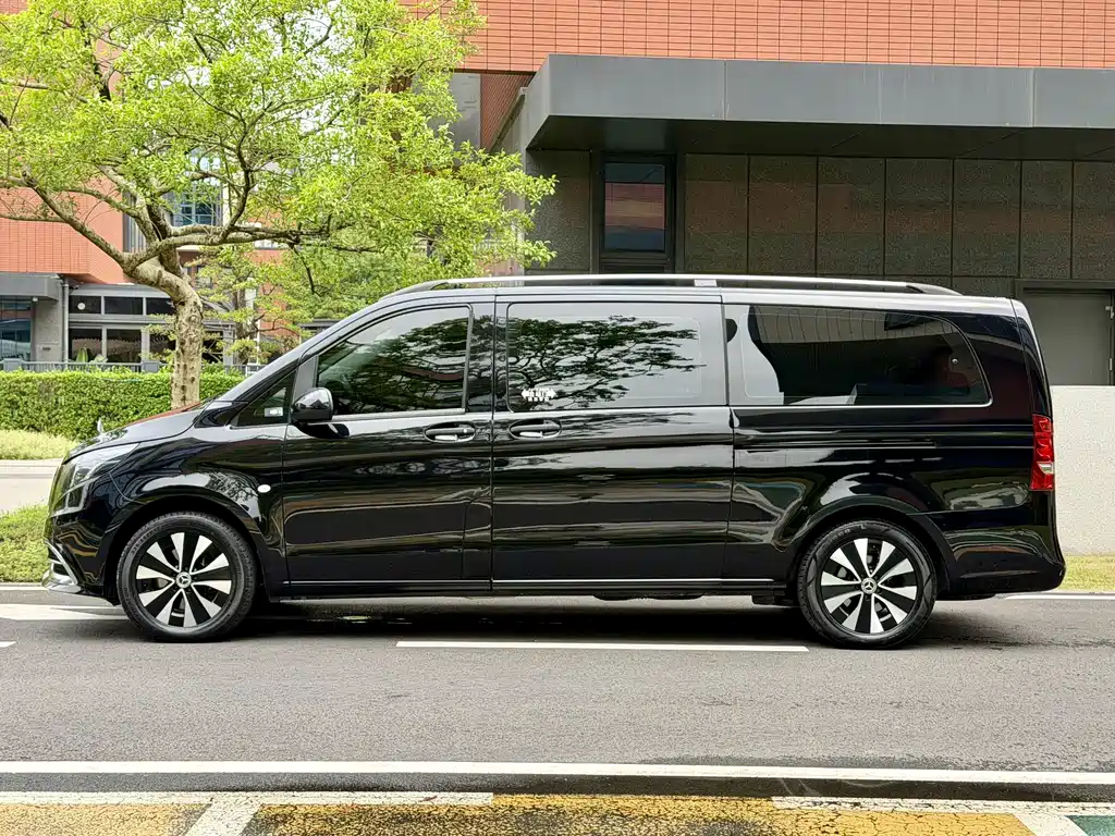 Mercedes-Benz Vito 2021 — фото 14