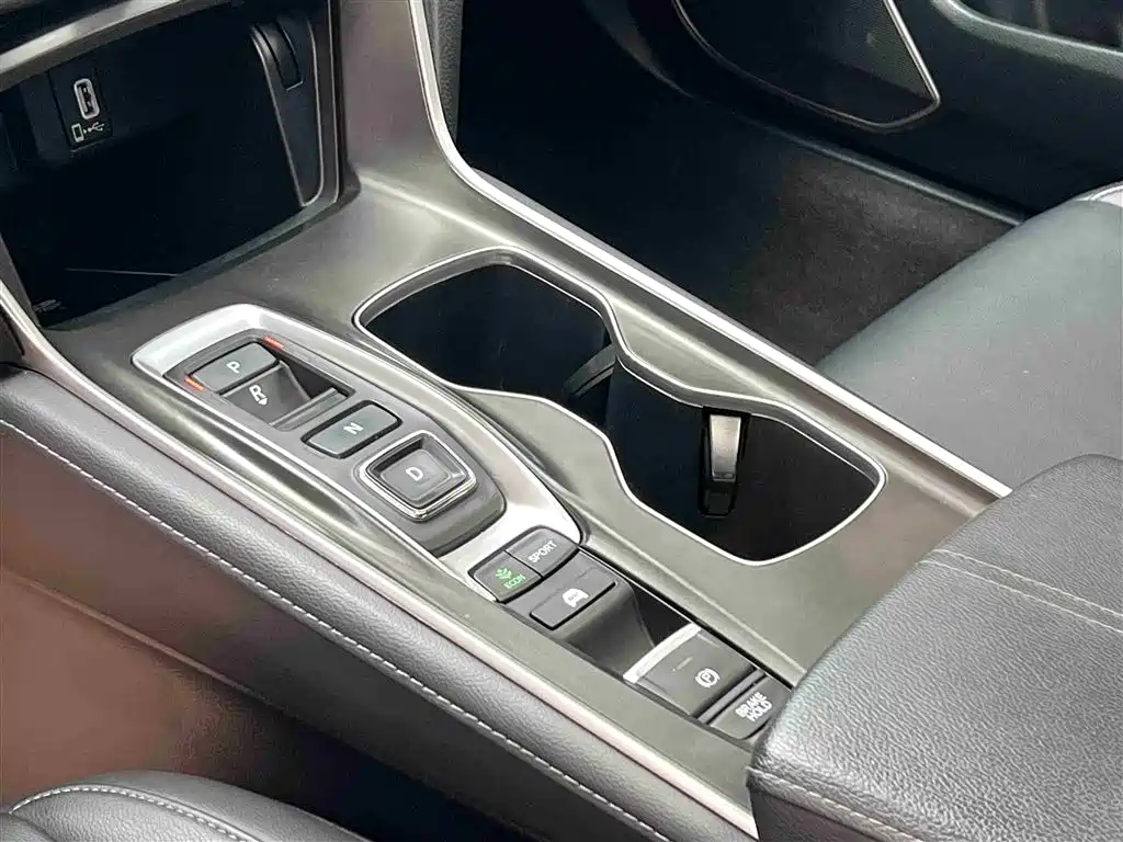 Honda Accord 2022 — фото 21