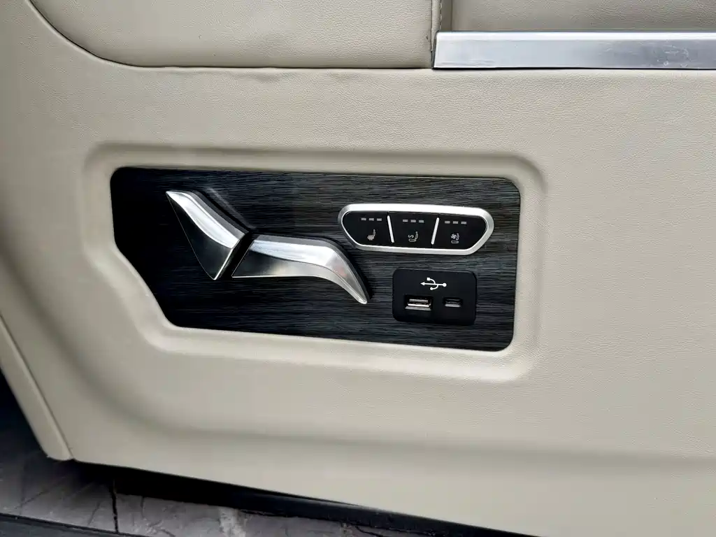 Mercedes-Benz Vito 2021 — фото 25