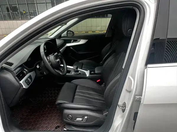 Audi A4L 2024