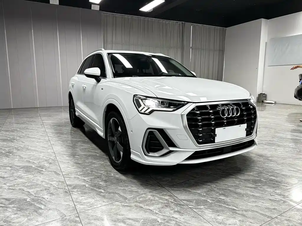 Audi Q3 2023