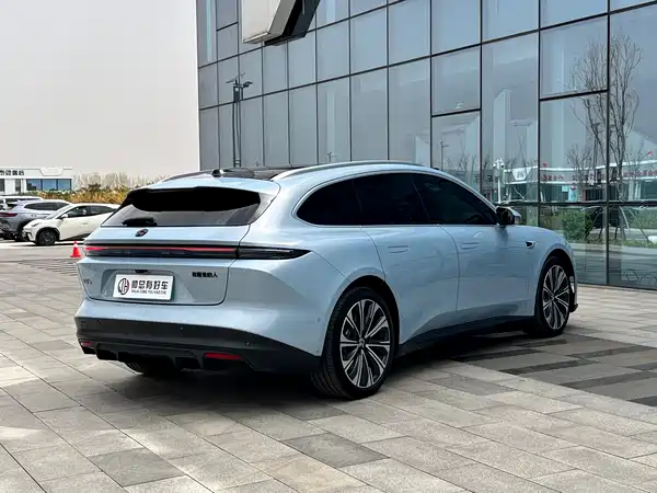 NIO ET5T 2023