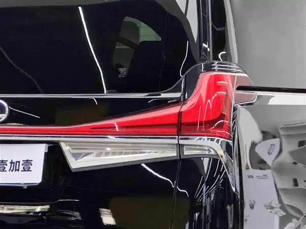 Lexus LM 2023