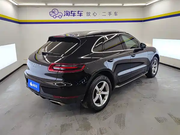 Porsche Macan 2016