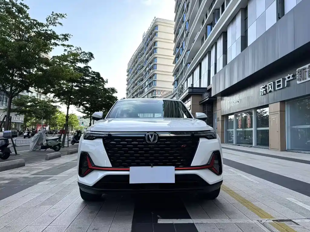 Changan CS35PLUS 2022 — фото 2