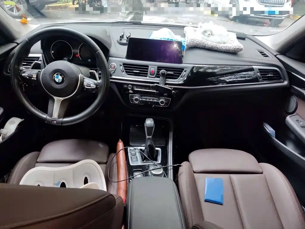 BMW 1 Series 2019 — фото 13