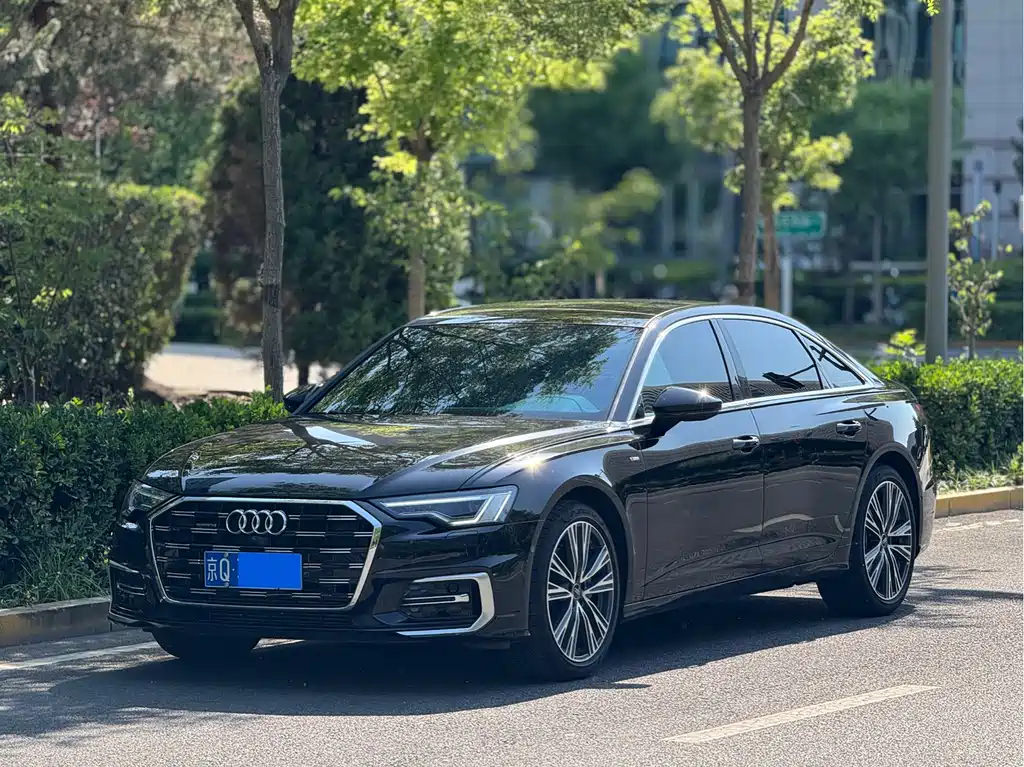 Audi A6L 2023 — фото 1