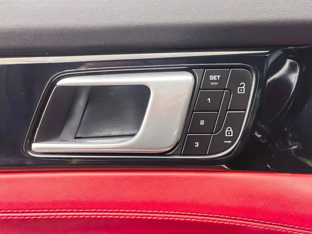 Porsche Panamera 2022 — фото 32