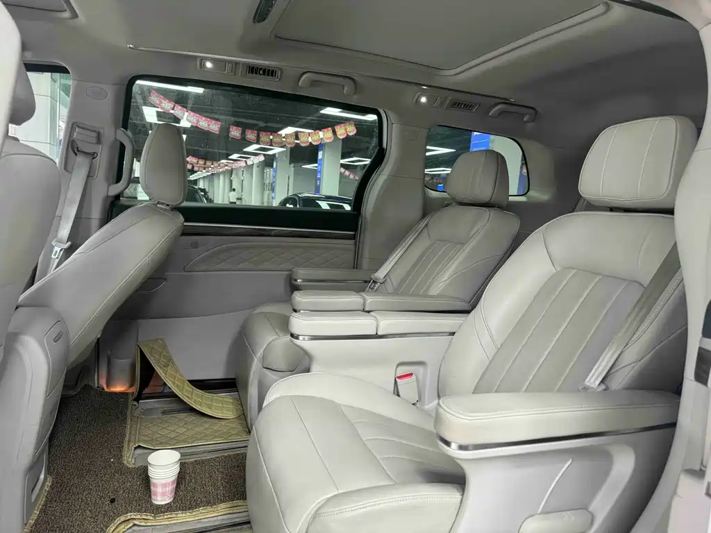GAC Motor Trumpchi M8 2020 — фото 7