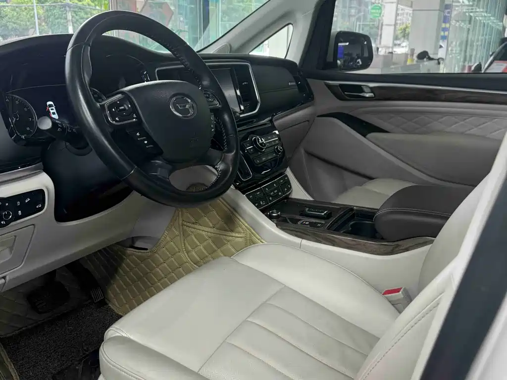 GAC Motor Trumpchi M8 2020 — фото 3