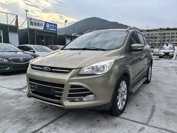 Ford Kuga 2014