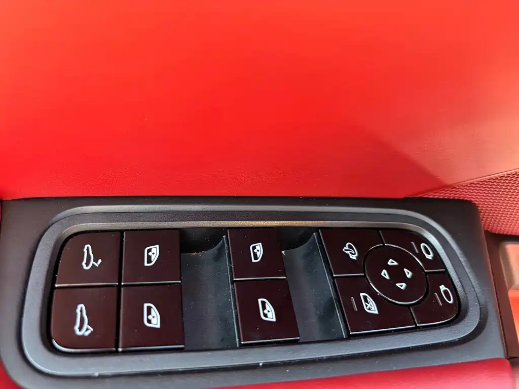 Porsche Cayenne 2021 — фото 18