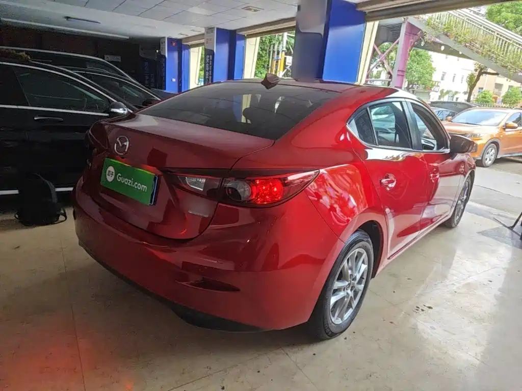 Mazda 3 Angkesela 2015