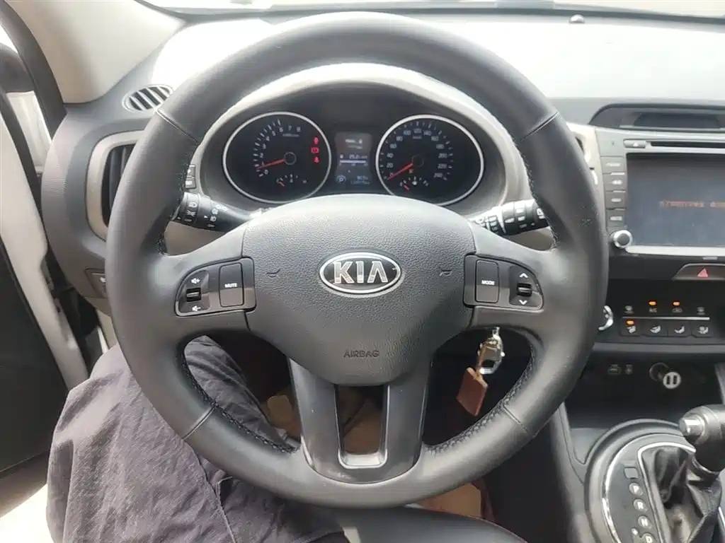 Kia Sportage 2015 — фото 11