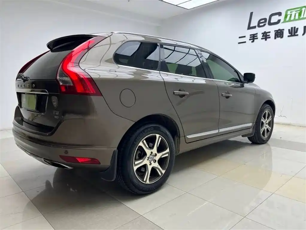 Volvo XC60 2015 — фото 6
