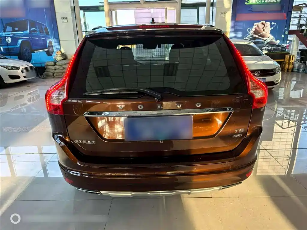 Volvo XC60 2015 — фото 8