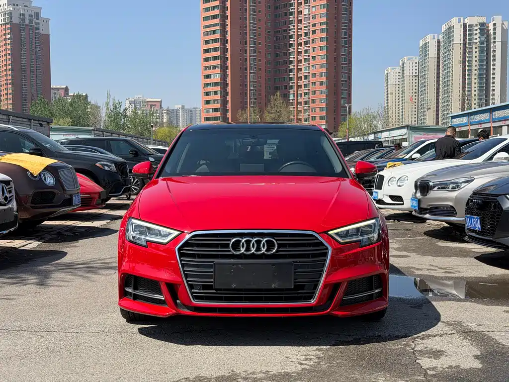 Audi A3 2019 — фото 2