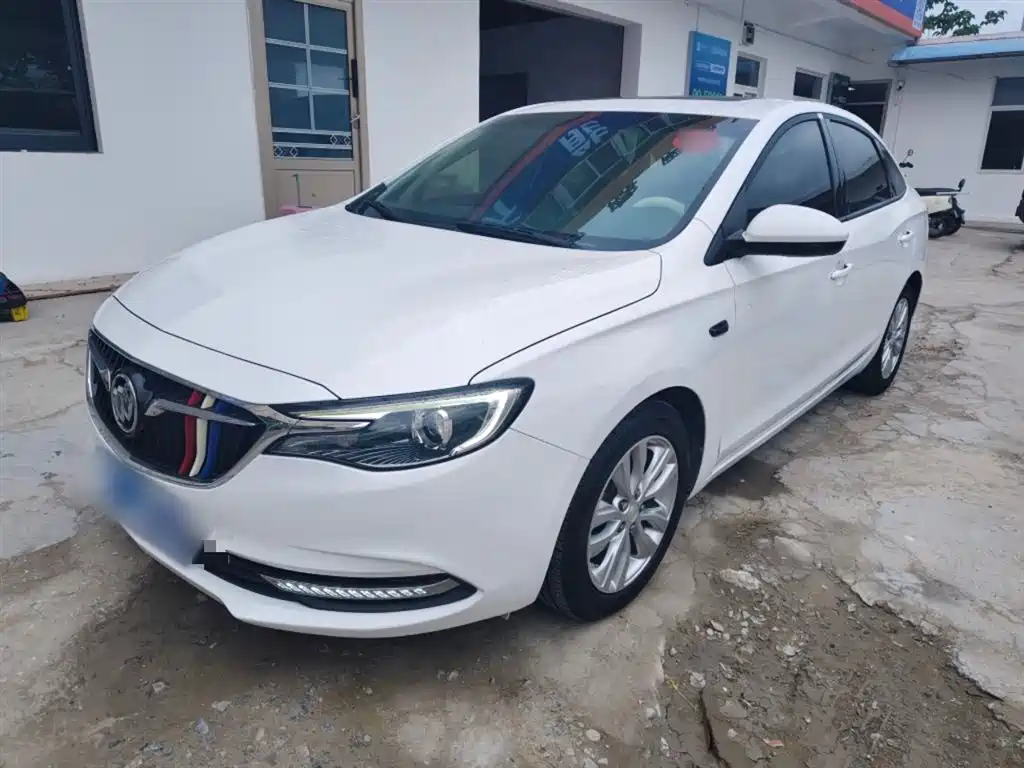 Buick Excelle 2018 — фото 2