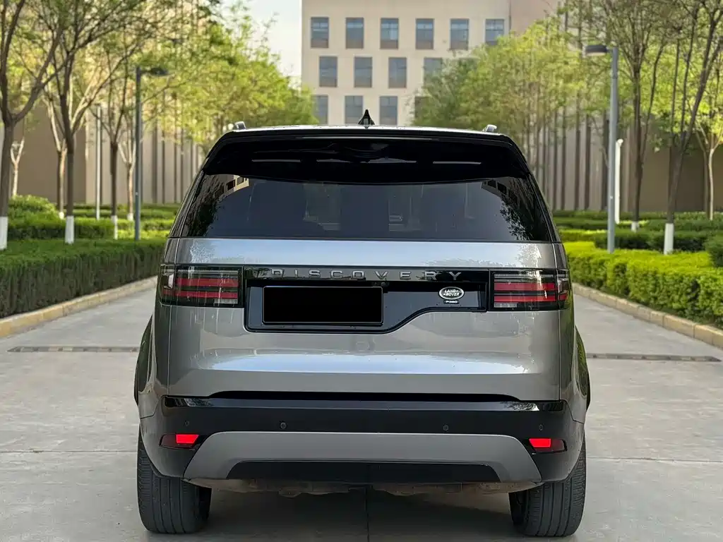 Land Rover Discovery 2024 — фото 16