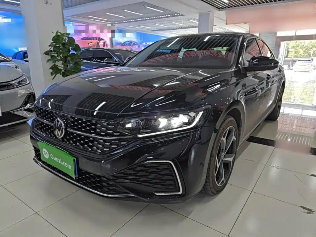 Volkswagen Passat 2024